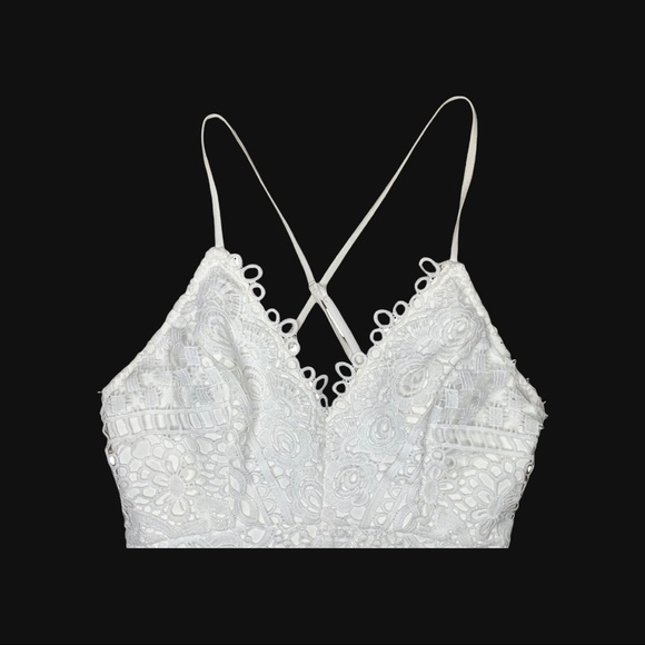 Astr the Label lace dress - Picture 6 of 16